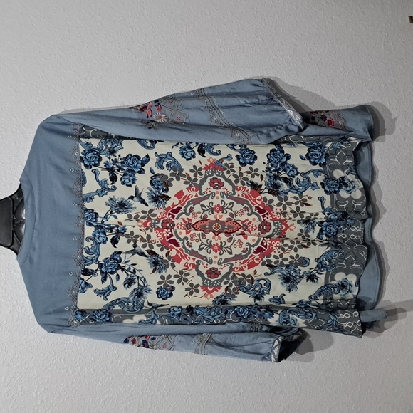 John Mark Scarf Print Back Embroidered Henley Neck 3/4 Cuff Sleeve Butto… - Picture 7 of 11